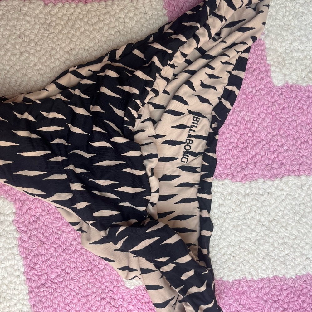 Billabong bikini bottoms